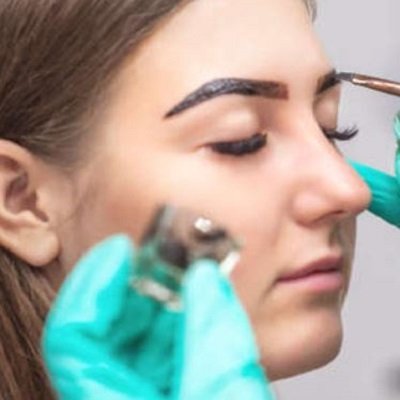 HENNA BROWS COURSES AT TOP BEAUTY SCHOOL IN HERTFORDSHIRE