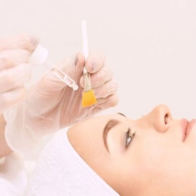 LEARN HOW TO DO CHEMICAL PEELS TOP BEAUTY SCHOOL HERTFORDSHIRE UK
