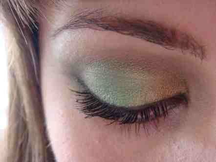 Eyeshadow Tutorial - Elite School of Beauty Therapy